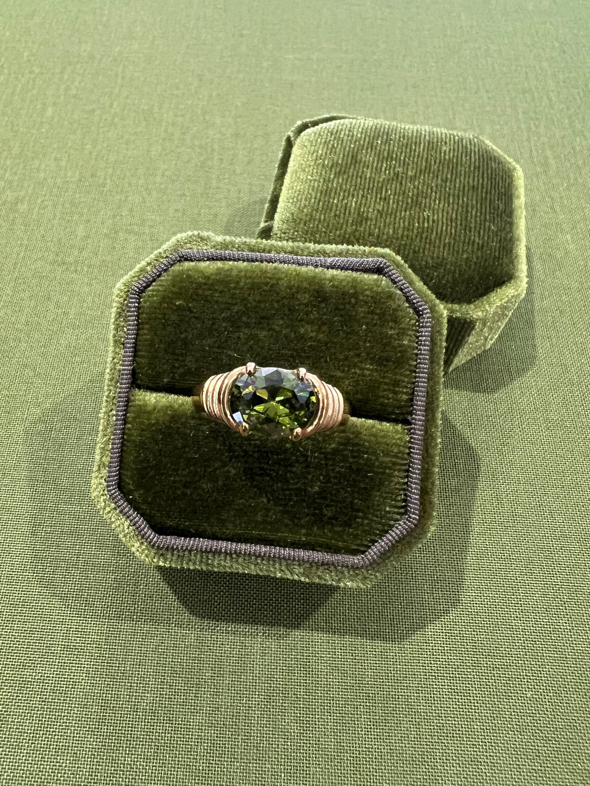 The Chloris Ring