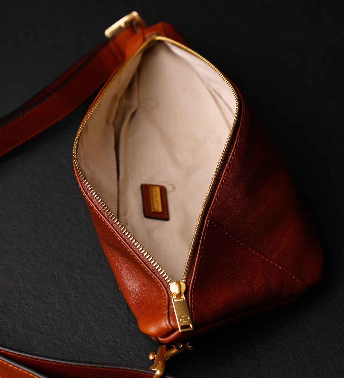 Leather Cross-body bag - Saddle Tan