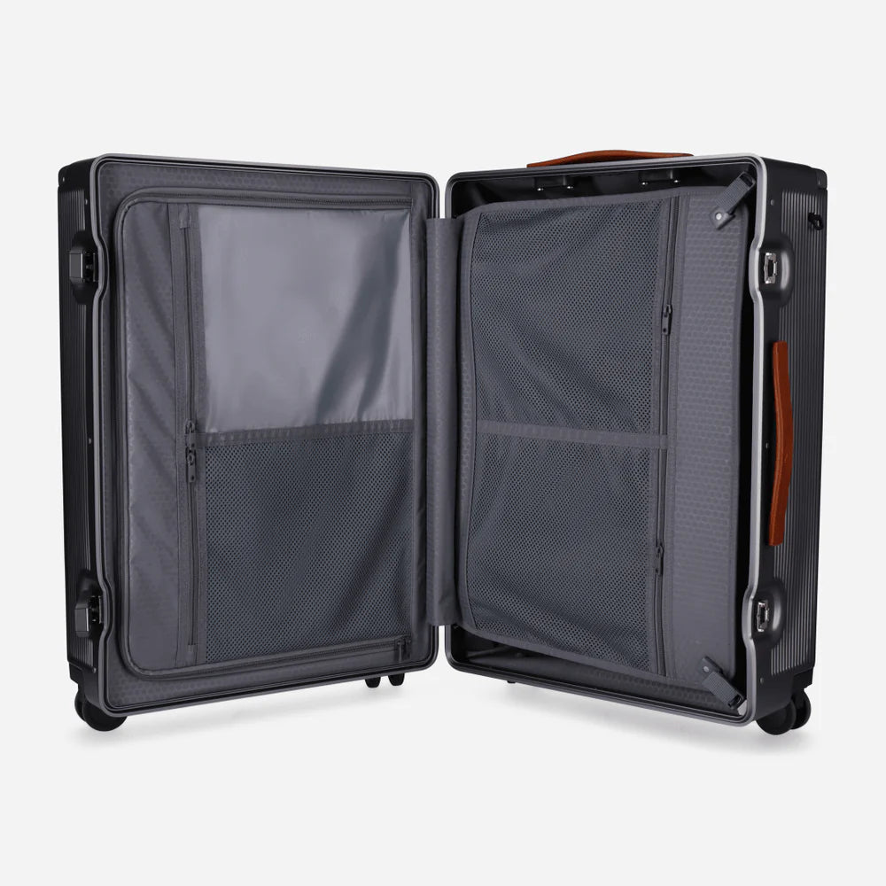 Medium Check-In 67cm (70 L)