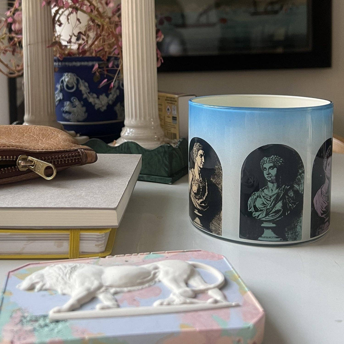 Classical Alcove Pot