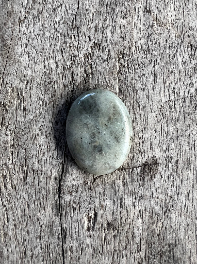 Thumbstone - Labradorite