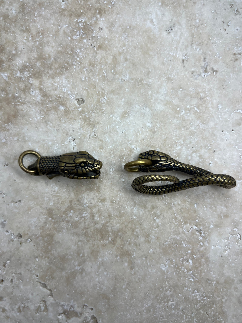 The Duelling Serpents Keyring