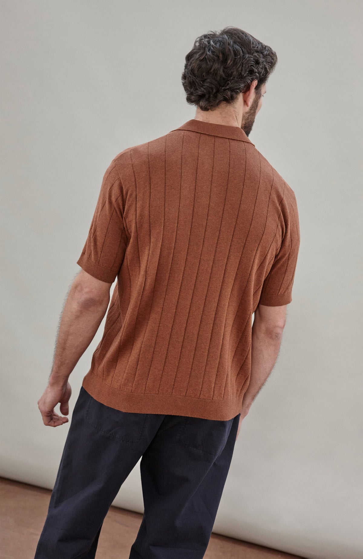 Mens Ultra Fine Cotton Knit Buttonless Polo - Russet