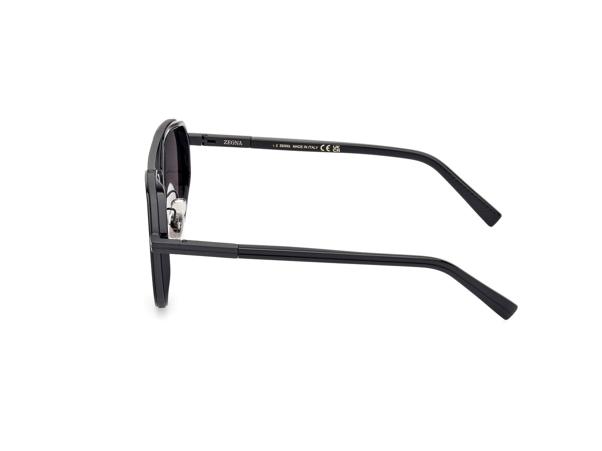 EZ0263 - Shiny Black / Smoke lens